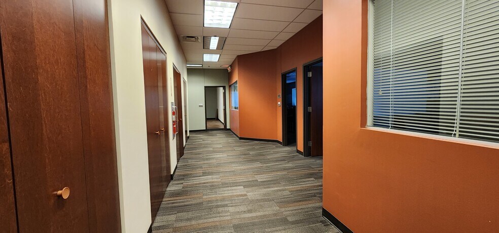 More Photos Of 1010 O'Neill Hwy, Dunmore Storefront For Lease