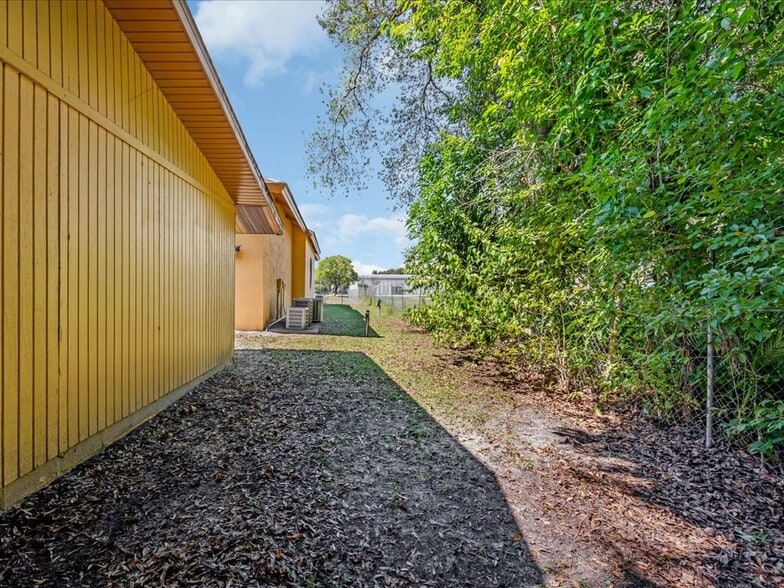 More Photos Of 4630 Palm Beach Blvd, Fort Myers Religious Facility For Sale