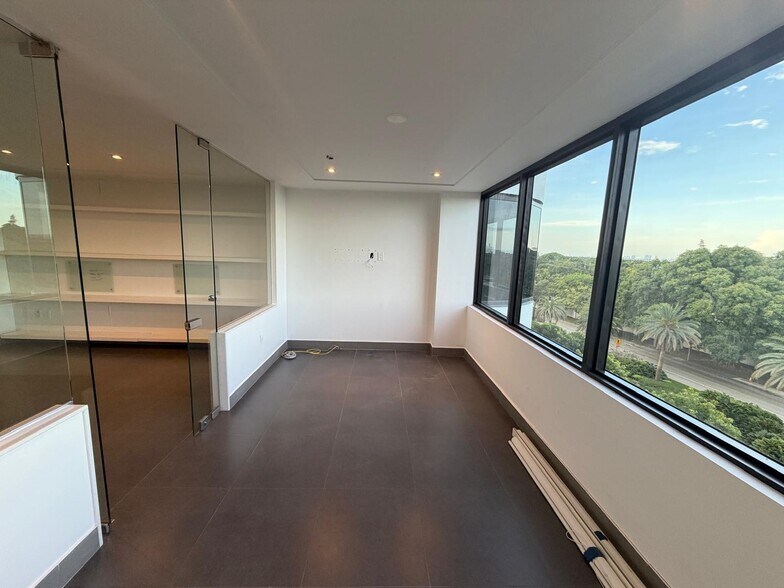 More Photos Of 4770 Biscayne Blvd, Miami Office For Sale