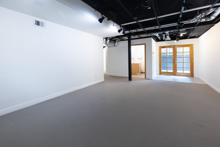 More Photos Of 1650 N Franklin St, Denver Office For Lease