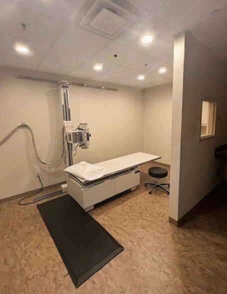 More Photos Of 4820 Park Blvd N, Pinellas Park Medical For Lease