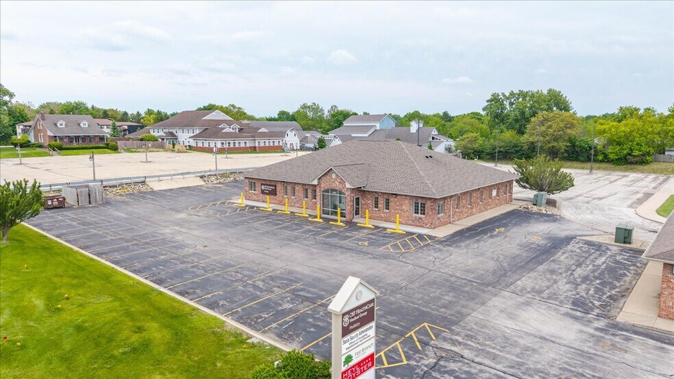 More Photos Of 3322 W Willow Knolls Rd, Peoria Office For Sale