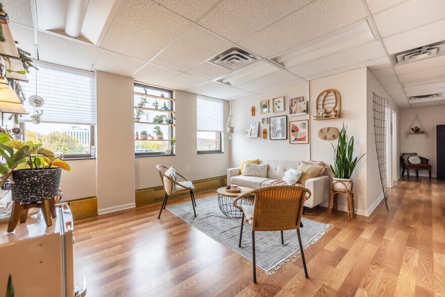 More Photos Of 109 S Union St, Rochester Office For Sale