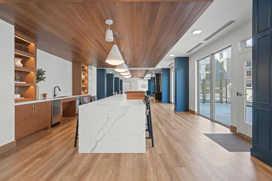 More Photos Of 2 Los Angeles St, Newton Apartments For Lease