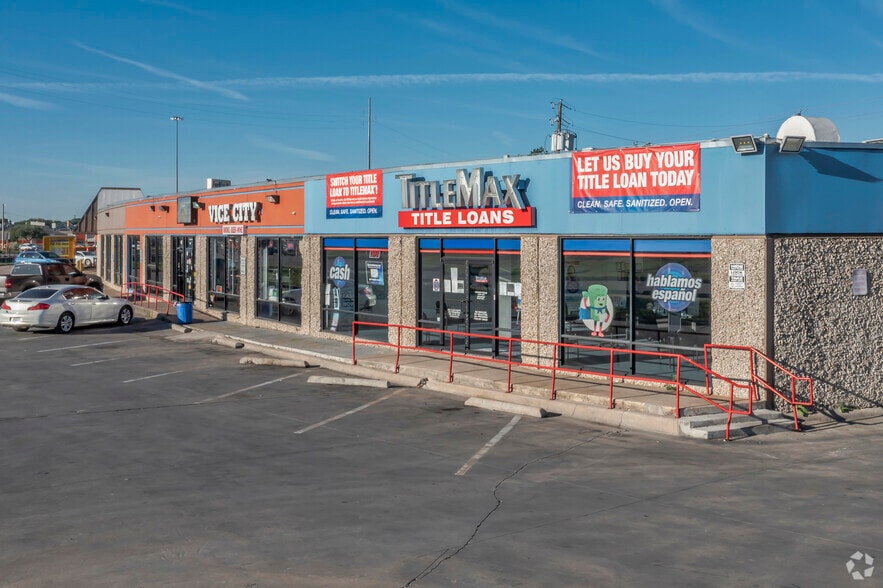 More Photos Of 9147 Skillman St, Dallas General Retail For Sale