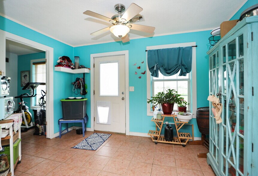More Photos Of 10191 Bonner Rd, Pattison Specialty For Sale