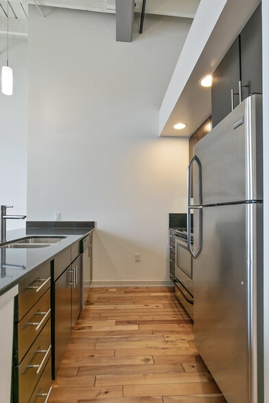 More Photos Of 601 Stockton St, Richmond Apartments For Sale