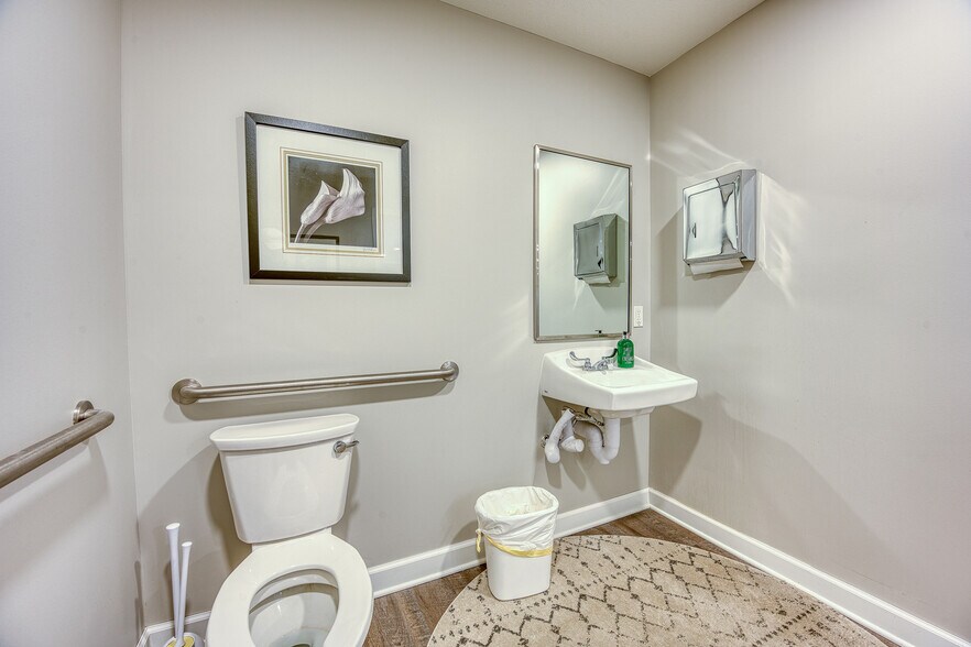 More Photos Of 1202-1214 N Monroe Dr, Xenia Medical For Sale
