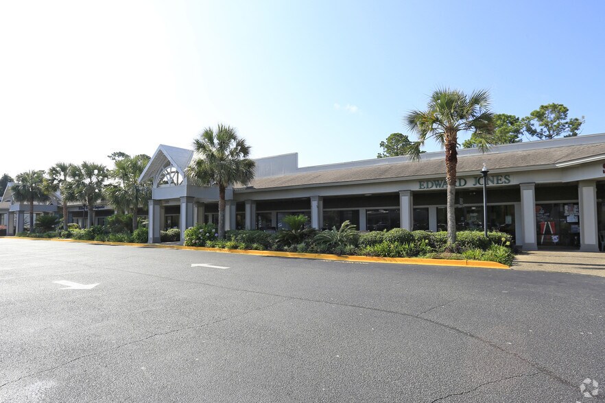 Primary Photo Of 95 Mathews Dr, Hilton Head Island Freestanding For Lease