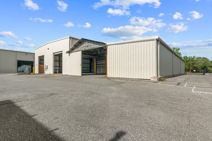 More Photos Of 1118 N Magnolia Ave, Ocala Warehouse For Sale