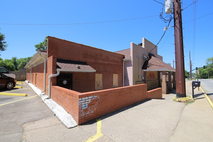 More Photos Of 504 E Depot St, Lagrange Lodge Meeting Hall For Sale