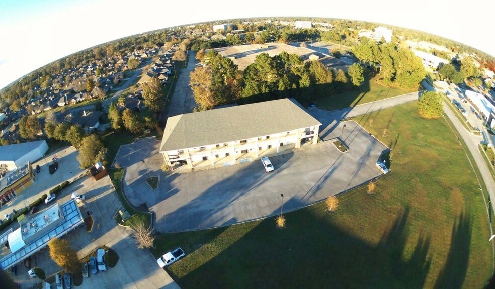 More Photos Of 4444 American Way, Baton Rouge Office For Sale
