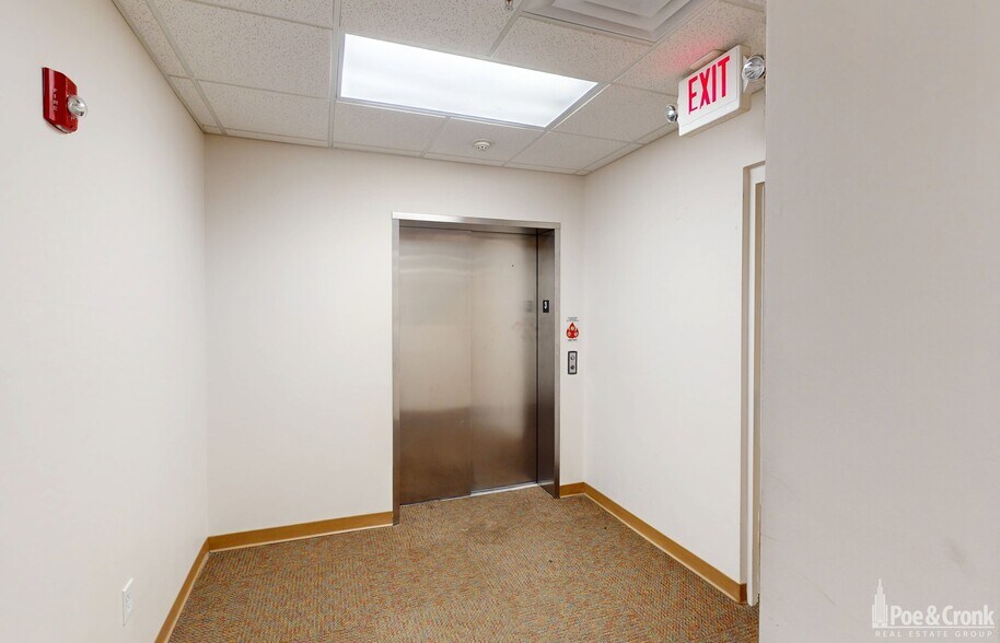 More Photos Of 825 Davis St, Blacksburg Medical For Lease