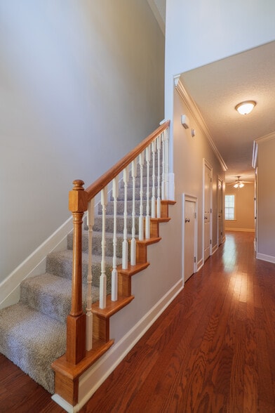 More Photos Of 3400 N Barack Obama Blvd, Valdosta Apartments For Sale