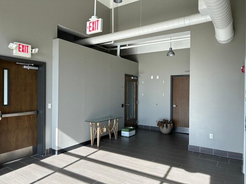 More Photos Of 310 Billingsly Ct, Franklin Medical For Sale