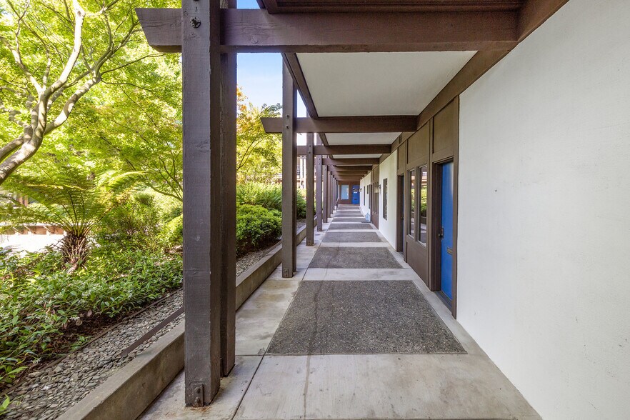 More Photos Of 181 Andrieux St, Sonoma Medical For Lease