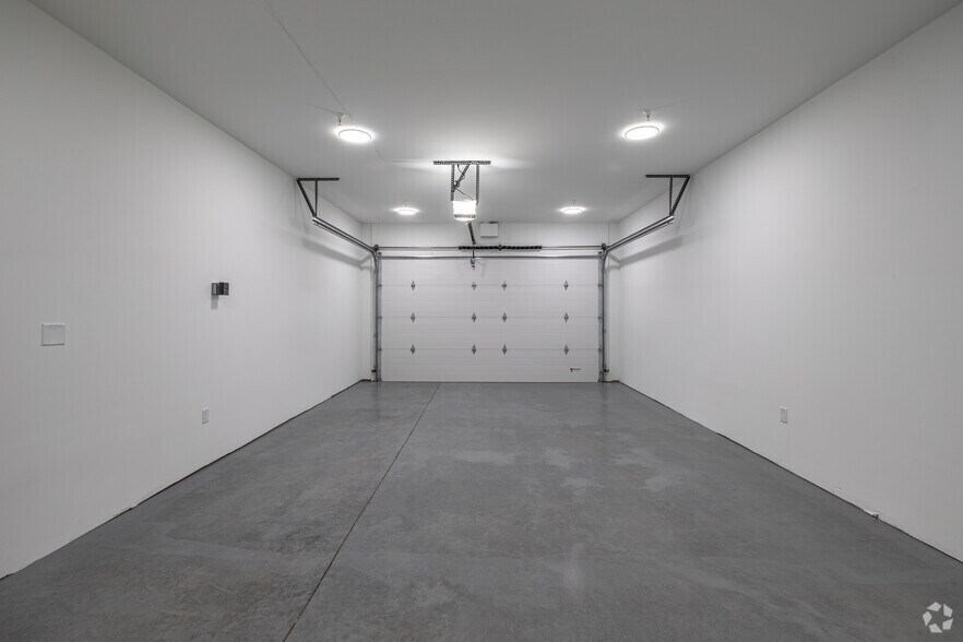 More Photos Of 10 Kingsbridge Rd, Fairfield Office For Lease