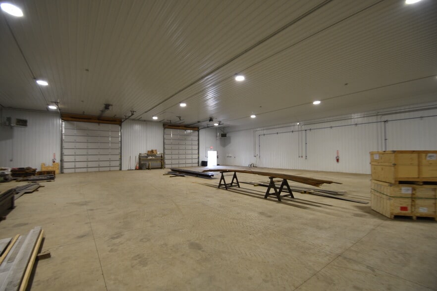 More Photos Of 3018 24th Ave S, Moorhead Warehouse For Lease