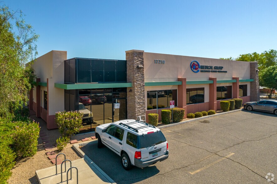 More Photos Of 17218 N 72nd Dr, Glendale Medical For Lease