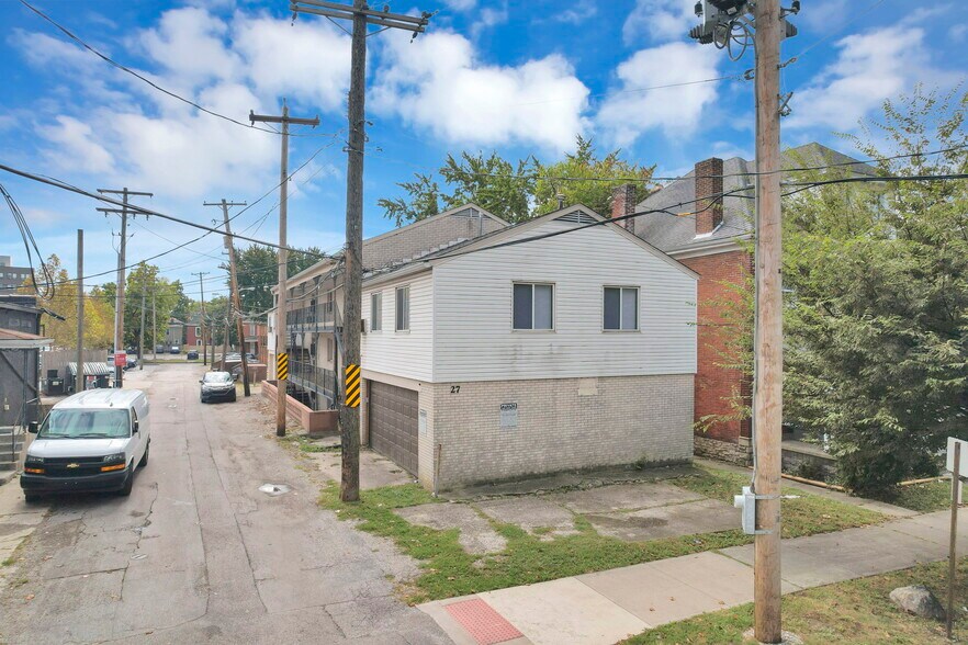 More Photos Of 27 W 8th Ave, Columbus Apartments For Sale