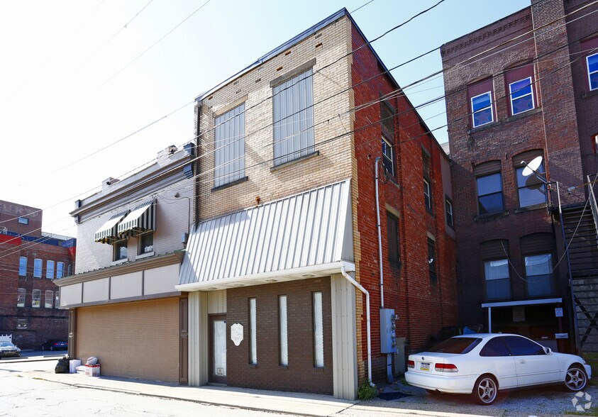 More Photos Of 46 E Main St, Uniontown Coworking Space
