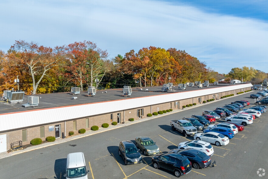 More Photos Of 3525 Quakerbridge Rd, Hamilton Medical For Lease