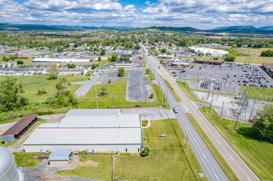 More Photos Of 13963 Timber Way, Timberville Office For Lease