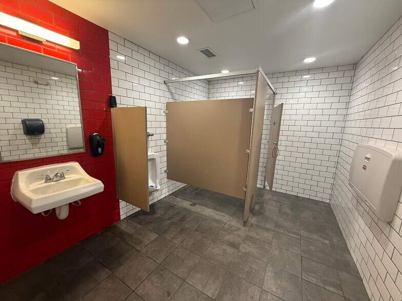 More Photos Of 2800 Junction Ave, Sturgis General Retail For Lease