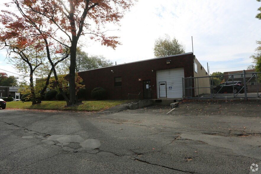 Primary Photo Of 455 Ludlow Ave, Cranford Light Distribution For Lease