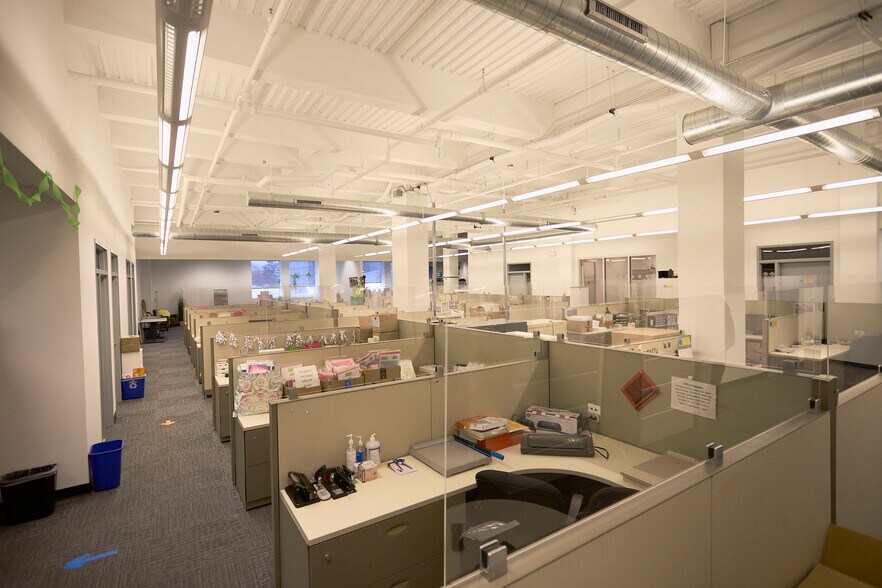 More Photos Of 4433 Genesee St, Cheektowaga Office For Lease