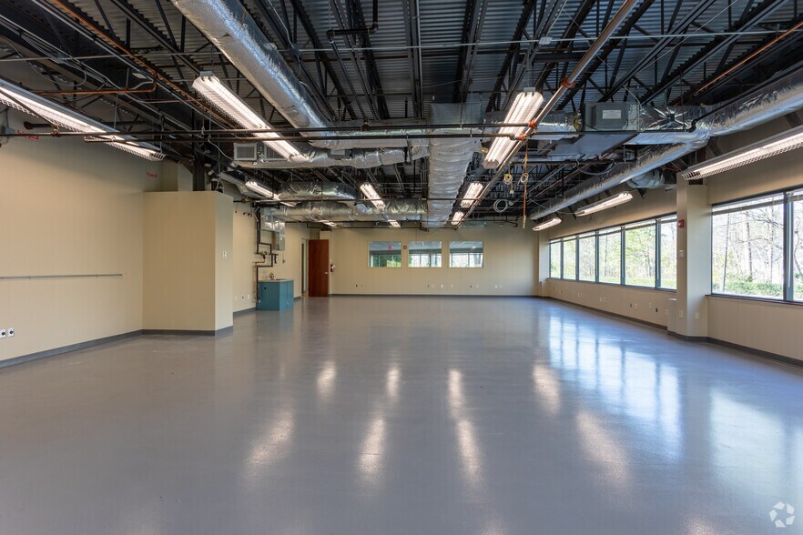 More Photos Of 110 Horizon Dr, Raleigh Office For Lease