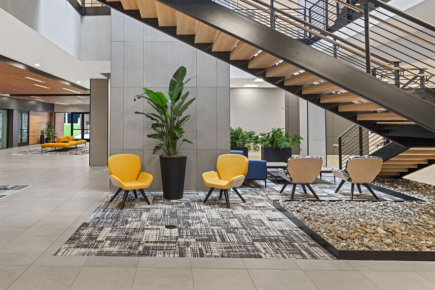 More Photos Of 3 W Broad St, Bethlehem Office Residential For Lease