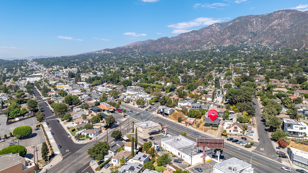 Primary Photo Of 2757 Foothill Blvd, La Crescenta Freestanding For Sale