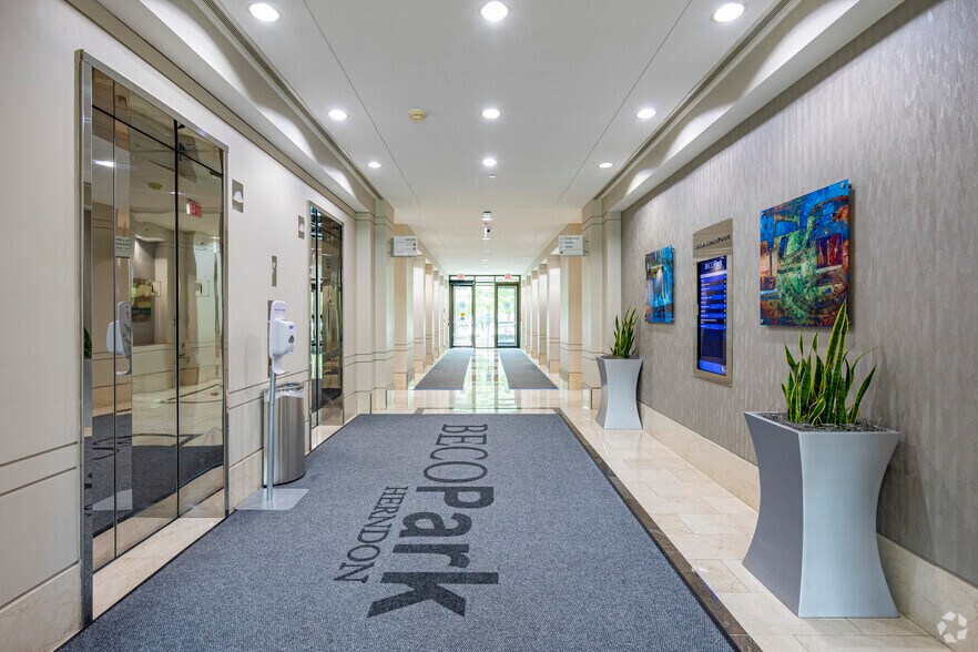 More Photos Of 505 Huntmar Park Dr, Herndon Office For Lease