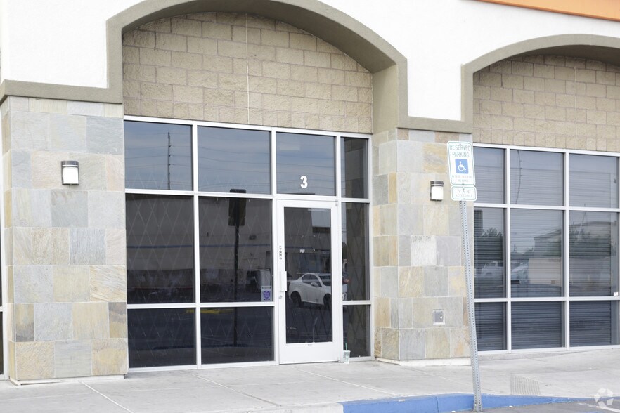 More Photos Of 2585 S Nellis Blvd, Las Vegas Freestanding For Lease