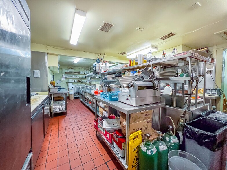 More Photos Of 100 W Maple Ave, Langhorne Restaurant For Sale