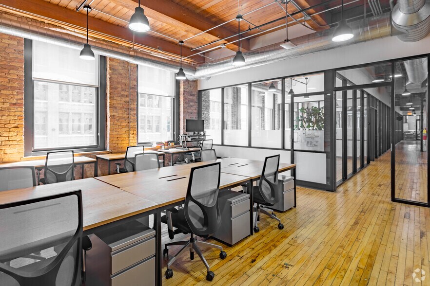 More Photos Of 320 W Ohio St, Chicago Coworking Space