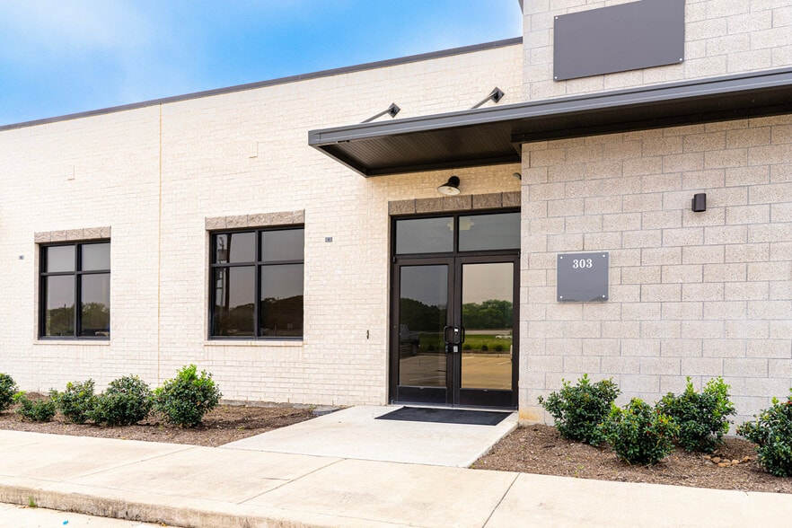 More Photos Of 26077 Nelson Way, Katy Medical For Lease