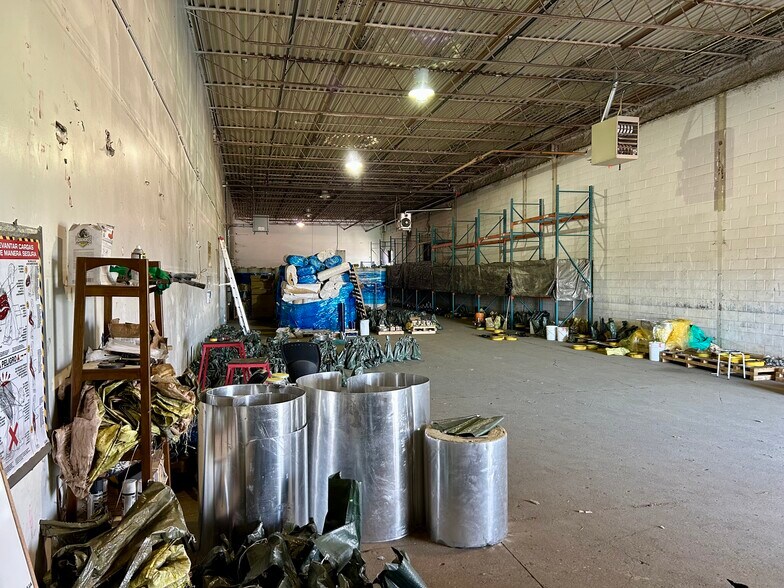 More Photos Of 3280 Jefferson Blvd, Windsor Light Distribution For Lease