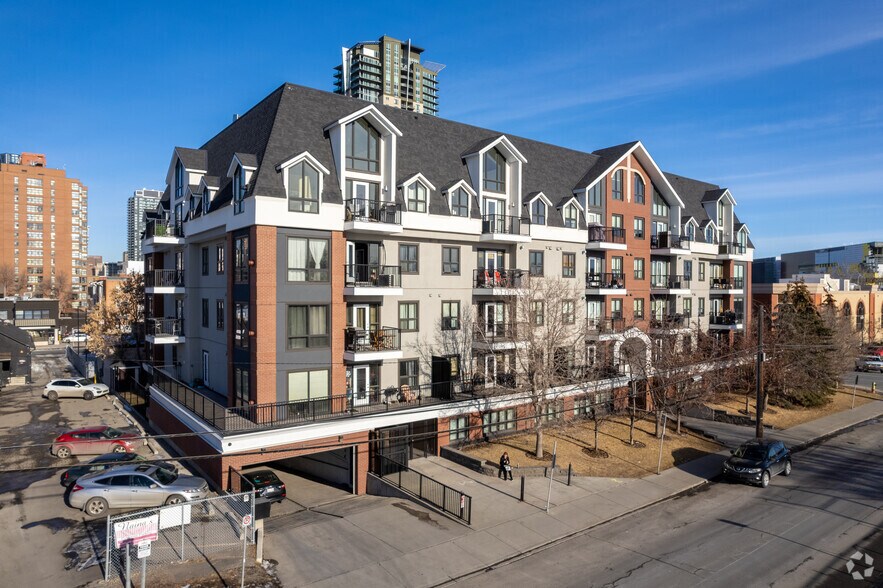 More Photos Of 104 - 138 Se, Calgary, Ab Av, Calgary Apartments For Sale