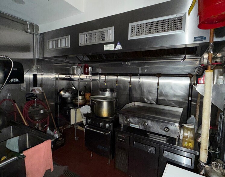 More Photos Of 1534 Saint Nicholas Ave, New York Apartments For Lease