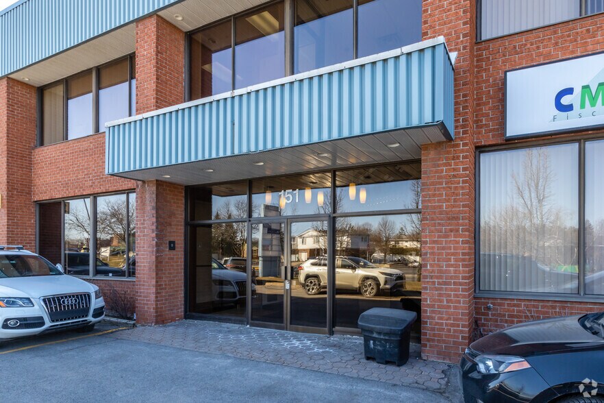 More Photos Of 151 Boul De Mortagne, Boucherville Flex For Lease