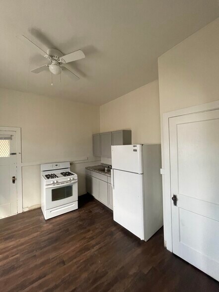 More Photos Of 7425-7429 S Broadway, Saint Louis Apartments For Sale