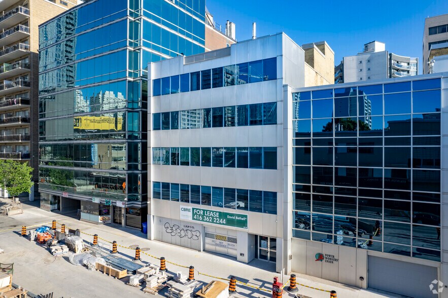 More Photos Of 240 Eglinton Ave E, Toronto Office For Lease