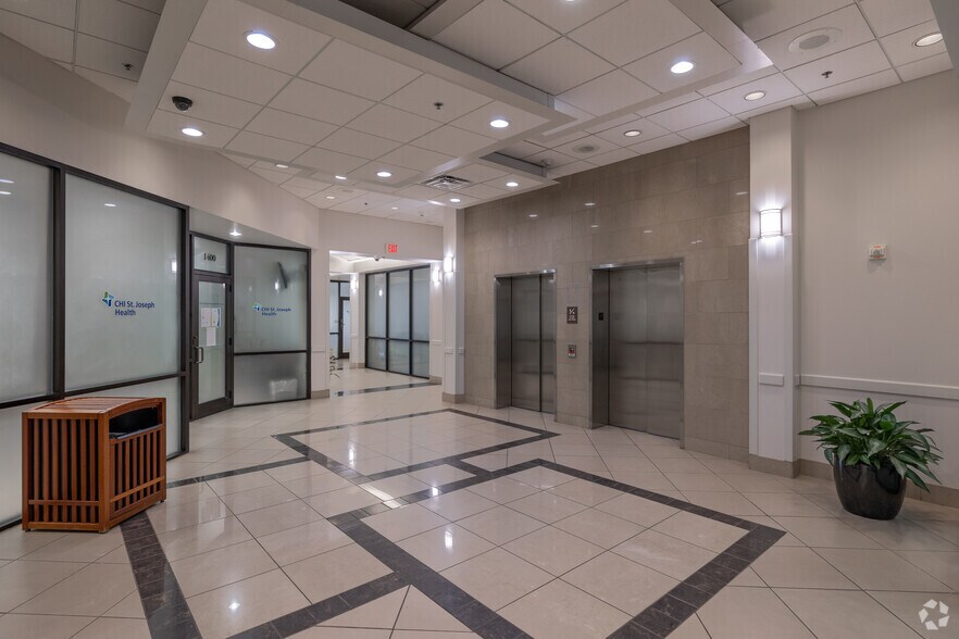More Photos Of 1602 Rock Prairie Rd, College Station Medical For Lease