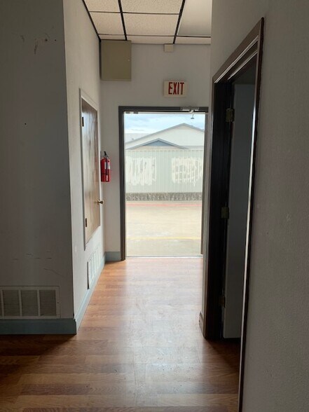 More Photos Of 1002 E Elms Rd, Killeen Unknown For Lease