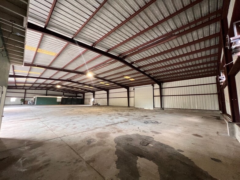More Photos Of 17340 Parrish Grove, Dade City Industrial For Sale