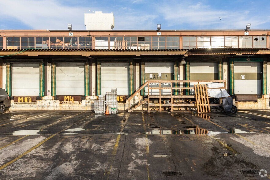 More Photos Of 460 Kingsland Ave, Brooklyn Truck Terminal For Lease
