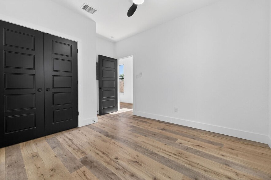 More Photos Of 125 Dashiell St, San Antonio Multifamily For Sale