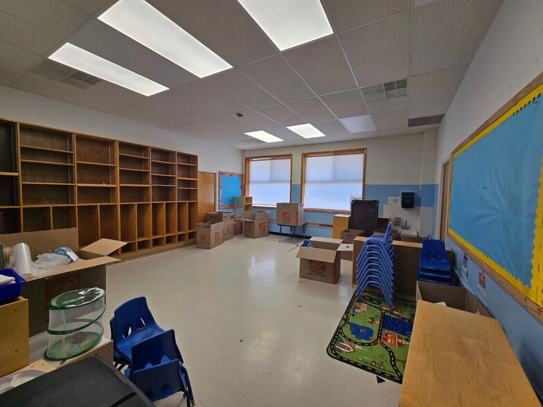More Photos Of 80 Woodrow Rd, Staten Island Daycare Center For Lease